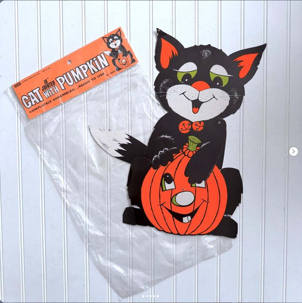 Vintage Eureka Jointed Cat Pumpkin Cardboard Halloween Decor Original Packaging